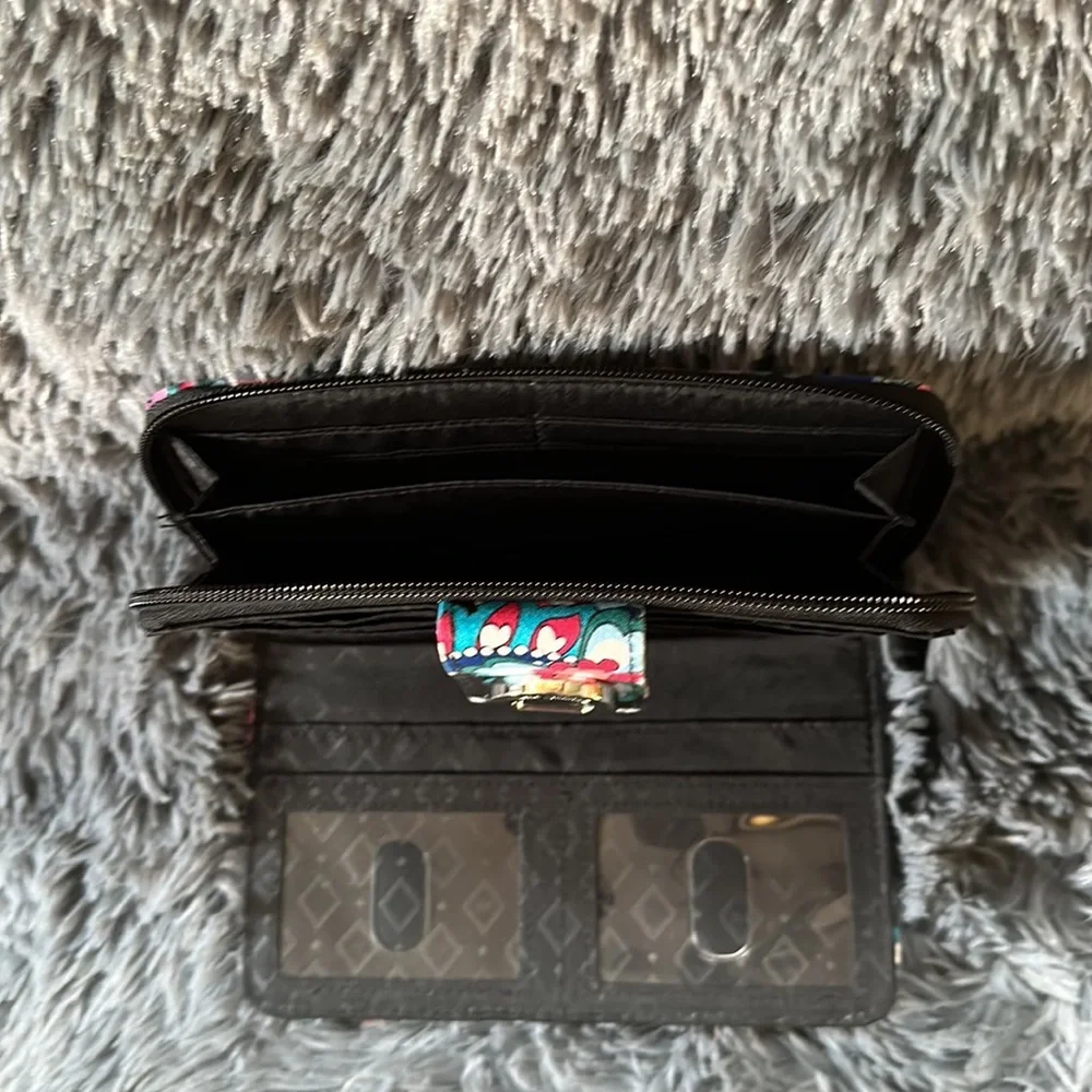 Vera Bradley Wallet - Picture 5 of 7